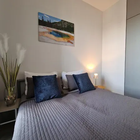 Mano Jura 2 Silver Apartment